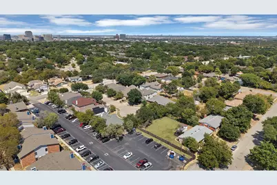 2716 Rochelle Point, Irving, TX 75062 - Photo 34