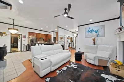 2716 Rochelle Point, Irving, TX 75062 - Photo 8
