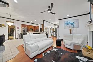2716 Rochelle Point, Irving, TX 75062 - Photo 8