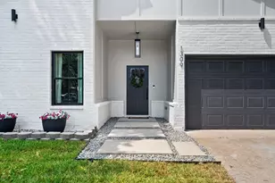 1309 Shady Hollow, Euless, TX 76039 - Photo 4