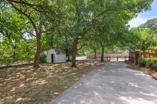 4406 Wayne Ct S, Haltom City, TX 76117 - Photo 18
