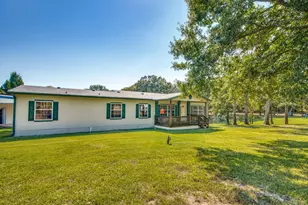 233 Esquire Estates Rd, Mabank, TX 75156 - Photo 2