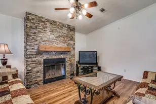 233 Esquire Estates Rd, Mabank, TX 75156 - Photo 4