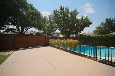 1804 Canoe Way, Carrollton, TX 75010 - Photo 40