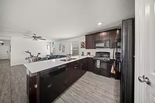 1048 Crestview Dr, Hutchins, TX 75141 - Photo 2
