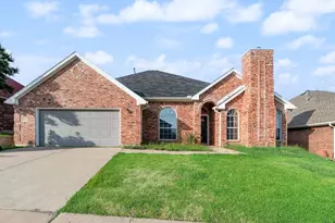 1412 Melody Ln, Carrollton, TX 75006 - Photo 1