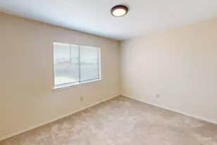 853 W Wintergreen Rd, Lancaster, TX 75134 - Photo 12