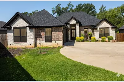 11034 Oak Springs Cove, Tyler, TX 75703 - Photo 2