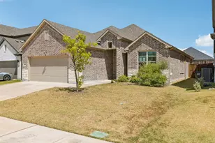 395 Waters Rdg Dr, Lavon, TX 75166 - Photo 2