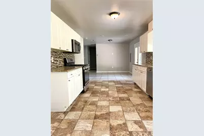 6912 Heritage Lane, Fort Worth, TX 76134 - Photo 6