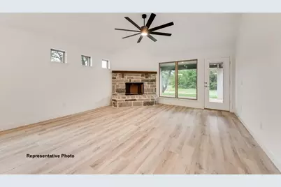 309 Skeen Peak Drive, Springtown, TX 76082 - Photo 10
