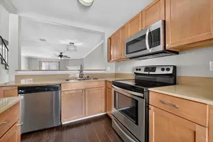 43 Abbey Rd, Euless, TX 76039 - Photo 16