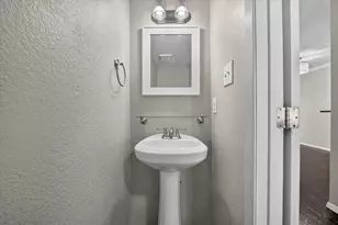 43 Abbey Rd, Euless, TX 76039 - Photo 26