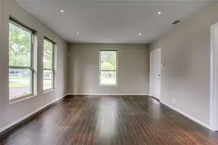 818 E Woodin Blvd, Dallas, TX 75216 - Photo 8