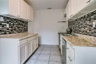818 E Woodin Blvd, Dallas, TX 75216 - Photo 16