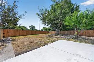620 Royal Crest Dr, Richardson, TX 75081 - Photo 22
