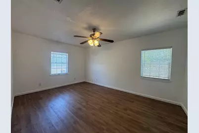 804 E Hook Street, Stephenville, TX 76401 - Photo 6