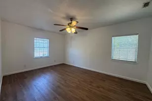 804 E Hook St, Stephenville, TX 76401 - Photo 6