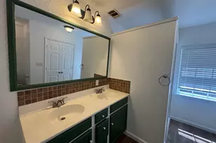 804 E Hook St, Stephenville, TX 76401 - Photo 10