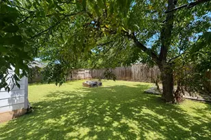 804 E Hook St, Stephenville, TX 76401 - Photo 2