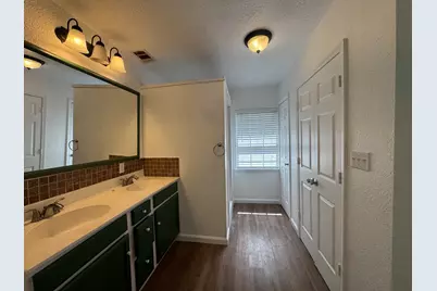 804 E Hook Street, Stephenville, TX 76401 - Photo 8