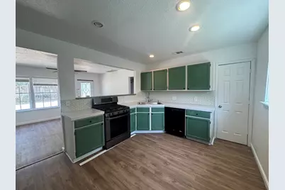 804 E Hook Street, Stephenville, TX 76401 - Photo 4
