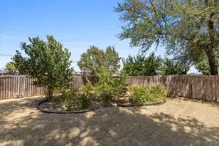 1013 Bandera Ln, Garland, TX 75040 - Photo 24