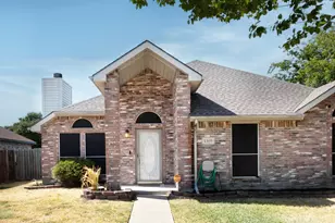 1309 Riverview Ln, Seagoville, TX 75159 - Photo 2