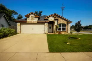 2900 Fitzhugh Ave, Fort Worth, TX 76105 - Photo 2