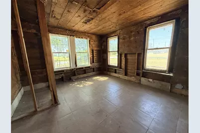 304 E 1st Avenue, Corsicana, TX 75110 - Photo 4