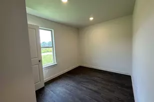 124 Bridlewood Ln, Bridgeport, TX 76426 - Photo 6