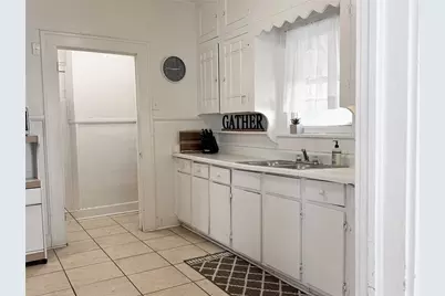 944 Marion Avenue, Fort Worth, TX 76104 - Photo 8