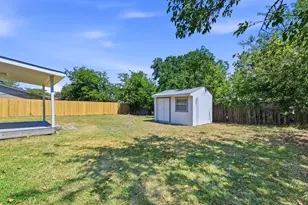 744 Windsor Dr, Everman, TX 76140 - Photo 26