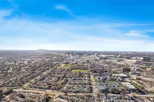 7510 Holly Hill Dr, Dallas, TX 75231 - Photo 26