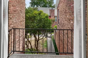 7510 Holly Hill Dr, Dallas, TX 75231 - Photo 22