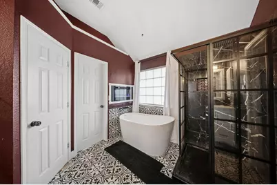6601 Redwood Lane, The Colony, TX 75056 - Photo 2