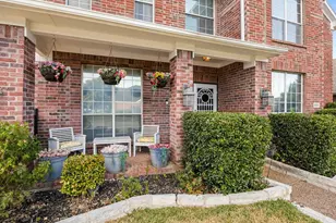 6601 Redwood Ln, The Colony, TX 75056 - Photo 4