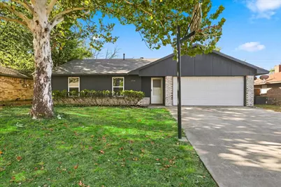 104 Stephen Drive, Sanger, TX 76266 - Photo 1