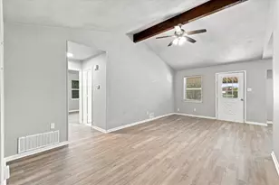 104 Stephen Dr, Sanger, TX 76266 - Photo 4