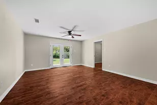 402 Kansas St, Sherman, TX 75090 - Photo 8