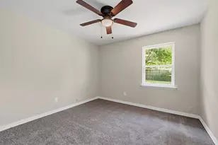 402 Kansas St, Sherman, TX 75090 - Photo 18
