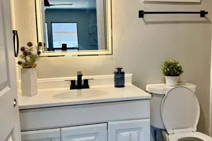1810 Sandra Ln, Grand Prairie, TX 75052 - Photo 24