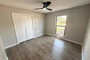1810 Sandra Ln, Grand Prairie, TX 75052 - Photo 18