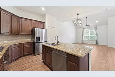 6468 Love Drive, Irving, TX 75039 - Photo 10