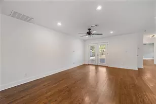 2524 Watauga Rd, Fort Worth, TX 76111 - Photo 10