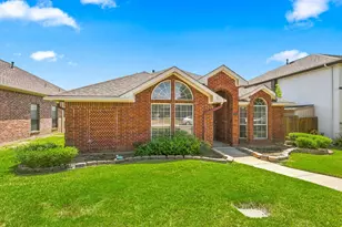 1432 St Gallen Ln, Lewisville, TX 75067 - Photo 2
