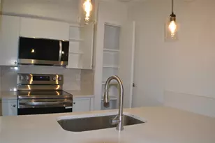 4859 Cedar Springs Rd, Dallas, TX 75219 - Photo 10