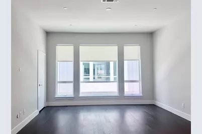 1771 McCoy Street #205, Dallas, TX 75204 - Photo 6