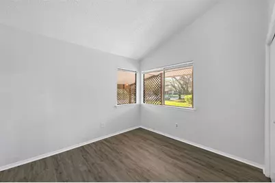 522 Hunters Glen Street, Lewisville, TX 75067 - Photo 4