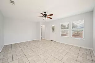 2524 Navasota Dr, Little Elm, TX 75068 - Photo 10